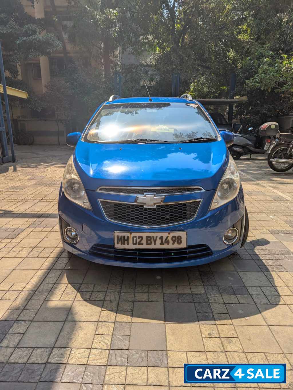 Morocan Blue Chevrolet Beat Petrol LT