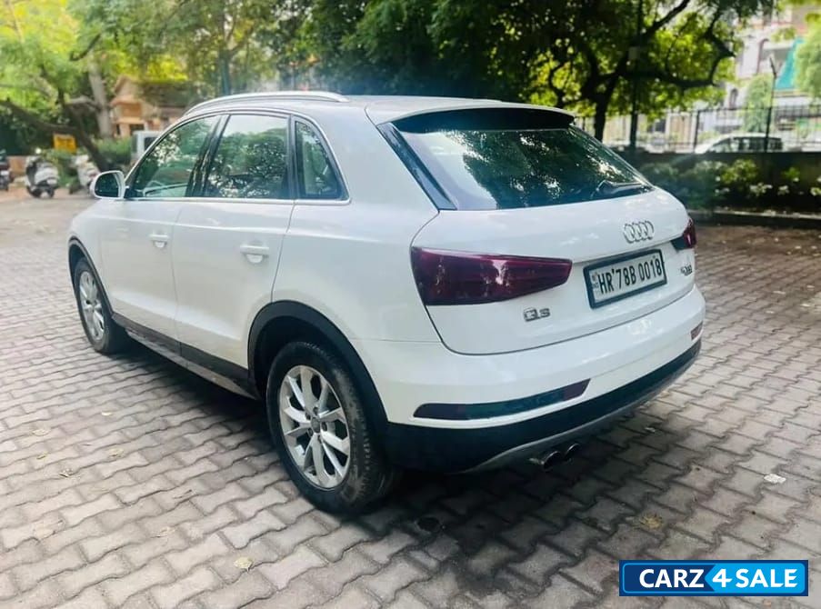 Audi Q3 35 TDI Premium Plus Sunroof