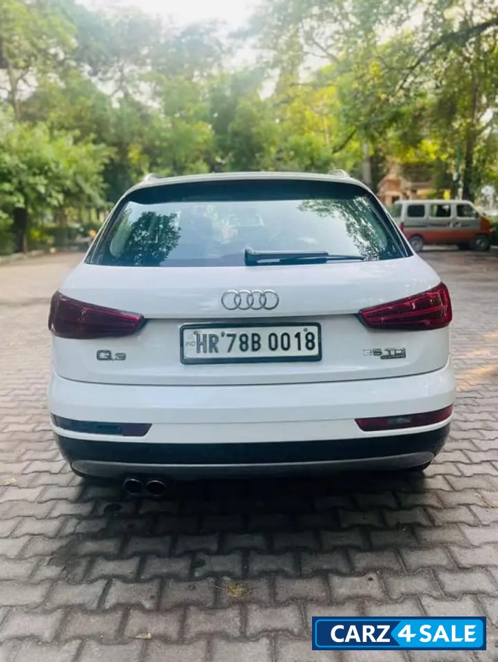 Audi Q3 35 TDI Premium Plus Sunroof
