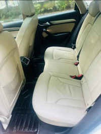 Audi Q3 35 TDI Premium Plus Sunroof