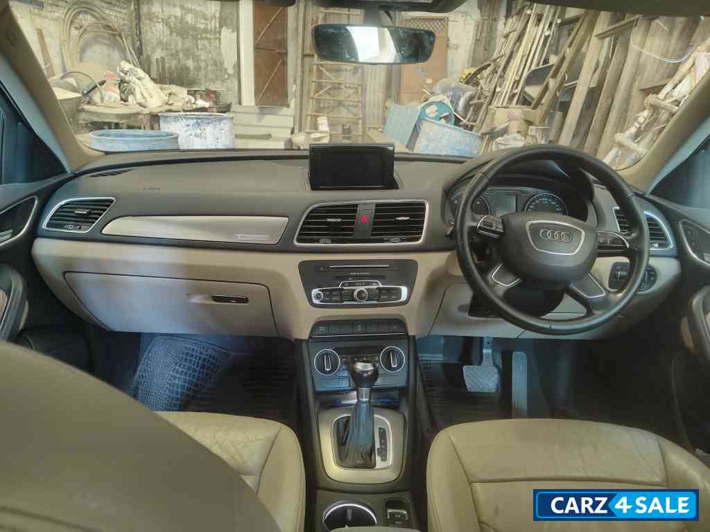Audi Q3 35 TDI Premium Plus Sunroof