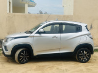 Mahindra KUV100 K8