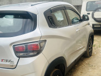 Mahindra KUV100 K8