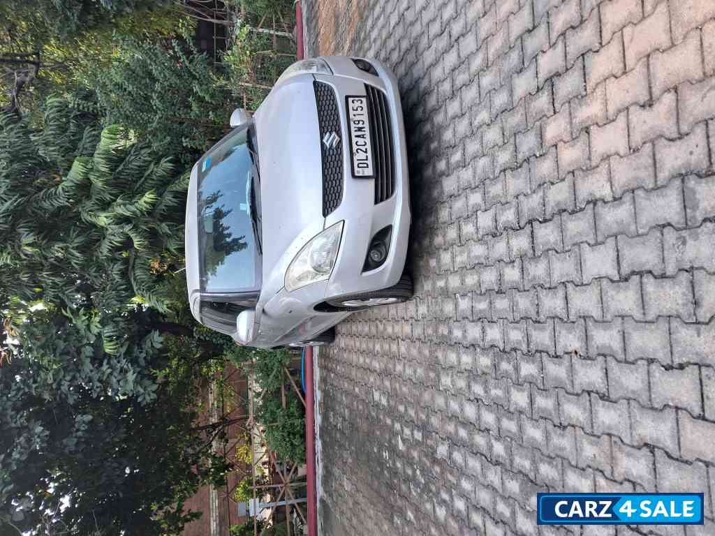 Maruti Suzuki Swift Vxi