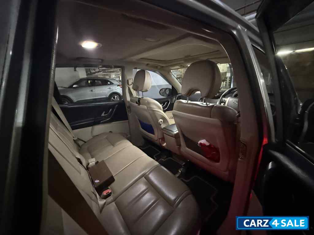 Mahindra XUV 500 W10 diesel automatic