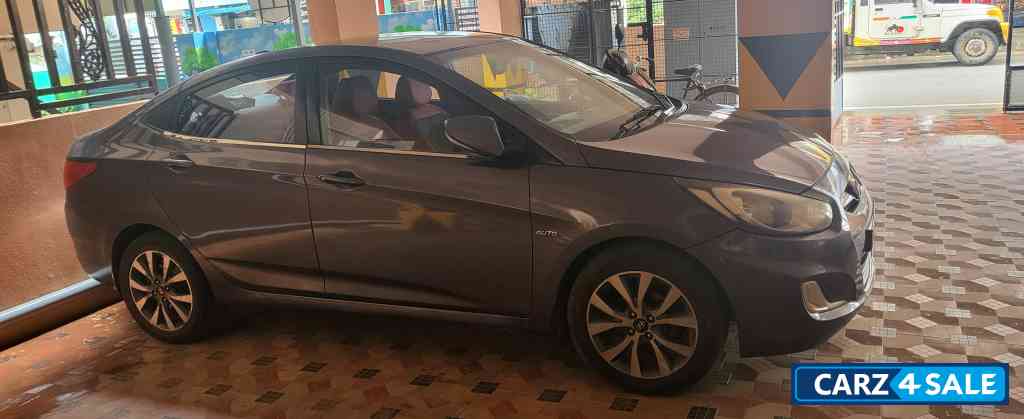 Hyundai Verna 1.6 SX VTVT AT