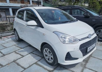 Hyundai  Grand i10