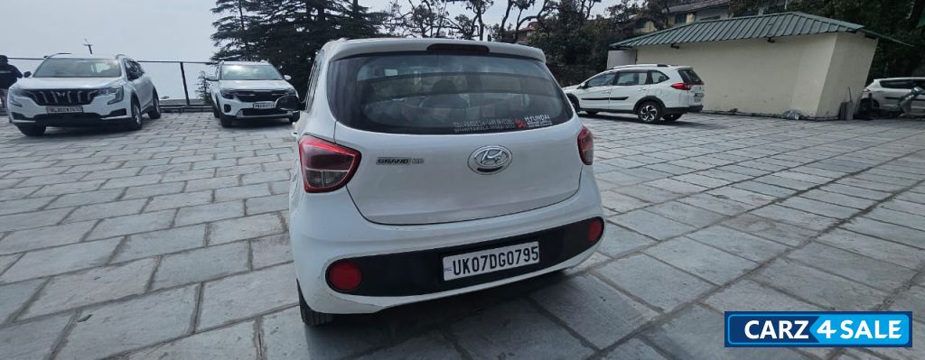 Hyundai  Grand i10