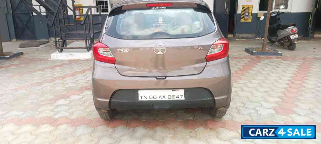 Tata Tiago Xe