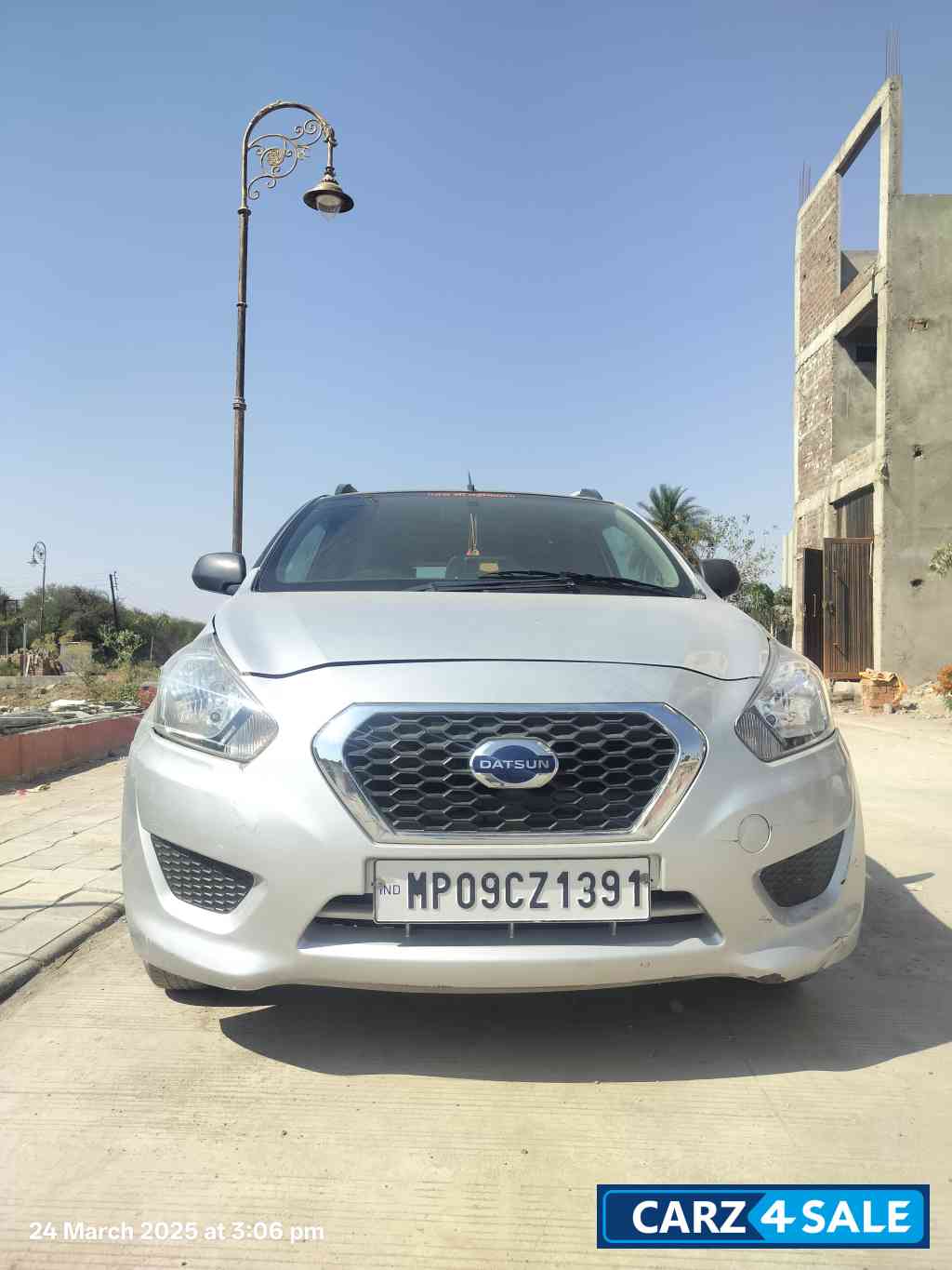 Gray Datsun Go Plus Remix