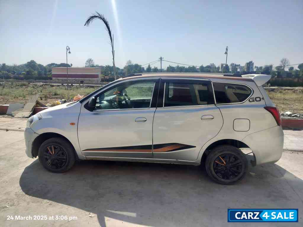 Gray Datsun Go Plus Remix