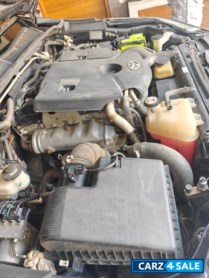 Toyota Fortuner 4X2 AT Diesel