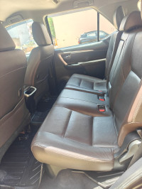 Toyota Fortuner 4X2 AT Diesel