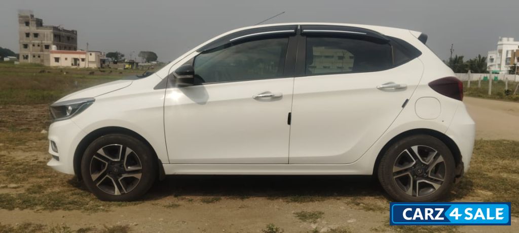 Tata Tiago xza plus