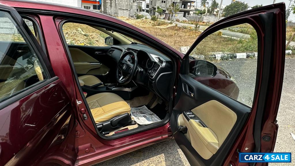 Carnelian Red Honda City VX CVT