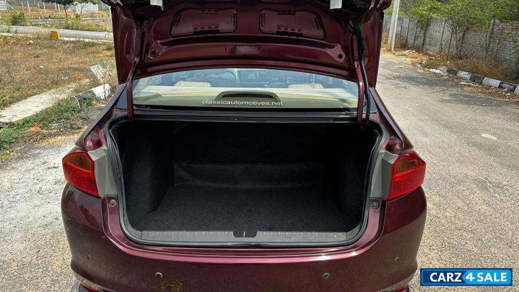 Carnelian Red Honda City VX CVT