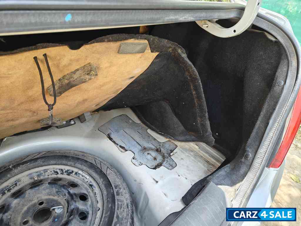 Maruti Suzuki Dzire Vxi