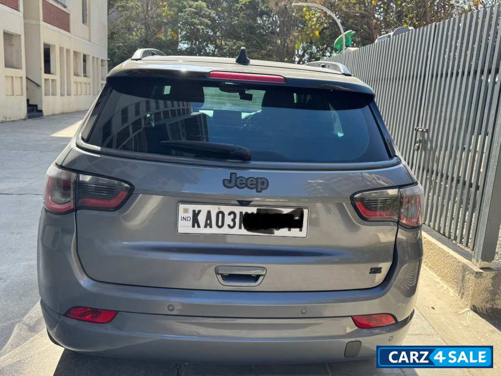 Magnisio Grey Jeep Compass Diesel Mannual Model S