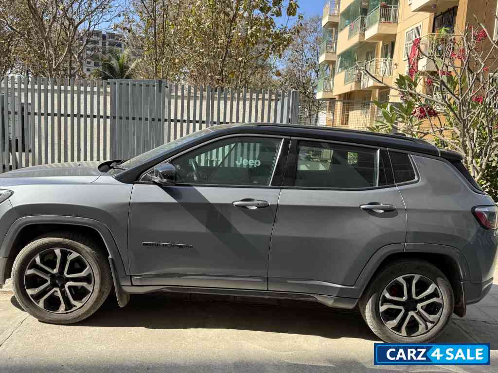 Magnisio Grey Jeep Compass Diesel Mannual Model S