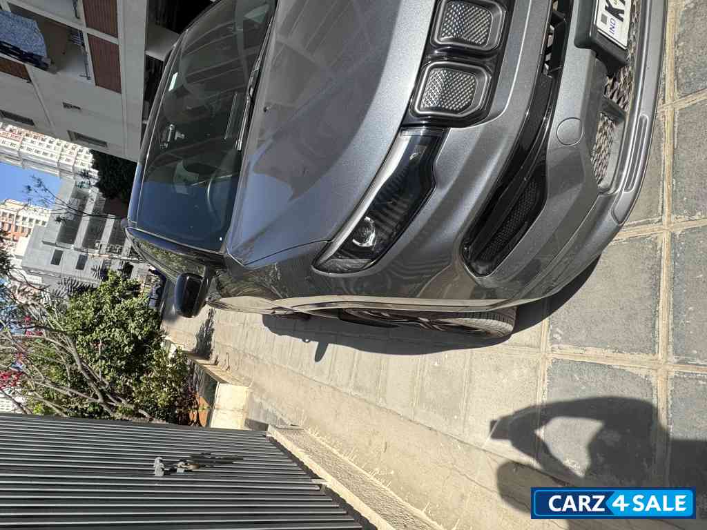 Magnisio Grey Jeep Compass Diesel Mannual Model S