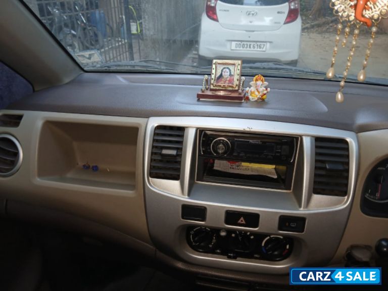 Golden Maruti Suzuki Estilo VXI BS 4