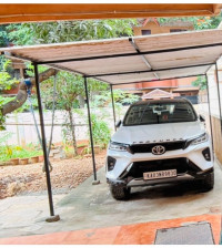 White Toyota Fortuner LEGENDER 4x4 AT