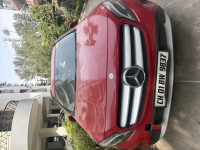 Red Mercedes-Benz GLA 200