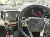 Mahindra XUV300 W8 optional
