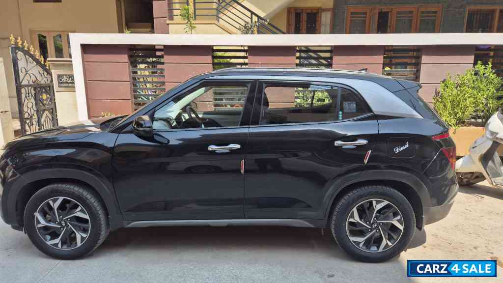 Black Hyundai Creta Sx(o)