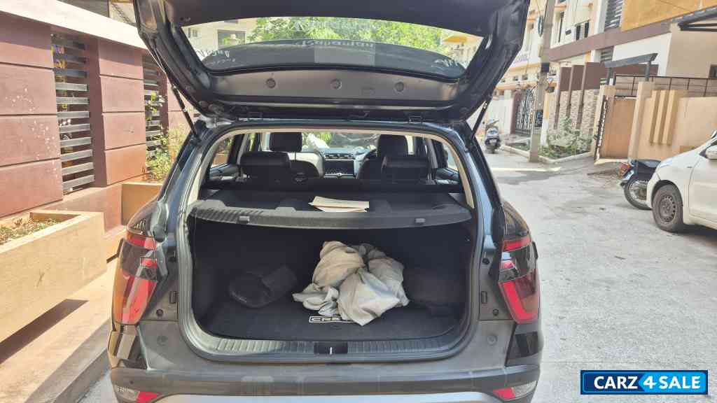 Black Hyundai Creta Sx(o)