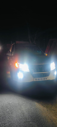 Mahindra XUV 500 W7