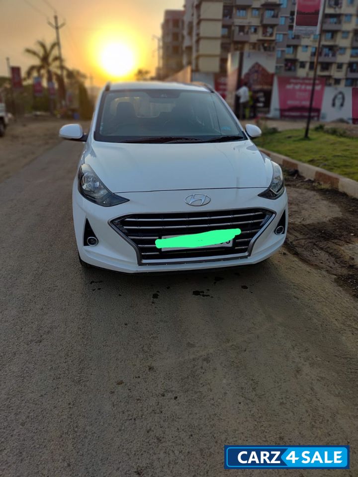 Polar White Hyundai i10 Nios Sports CNG