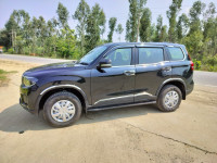 Black Mahindra Scorpio Scorpio-N Z2