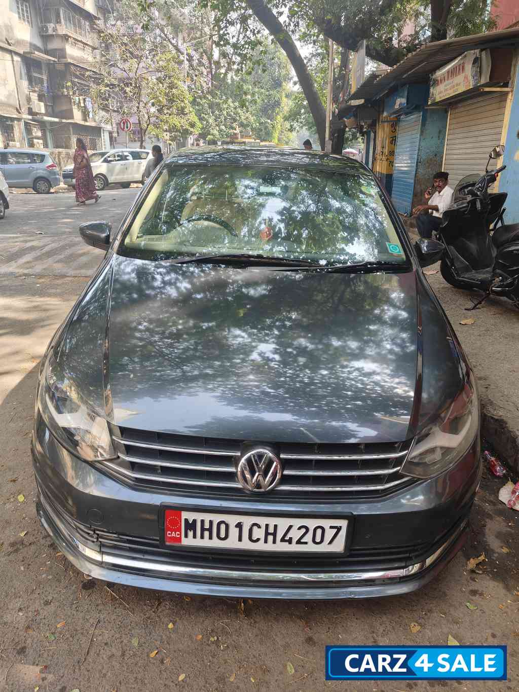 Silver Volkswagen Vento Highline 1.2 AT