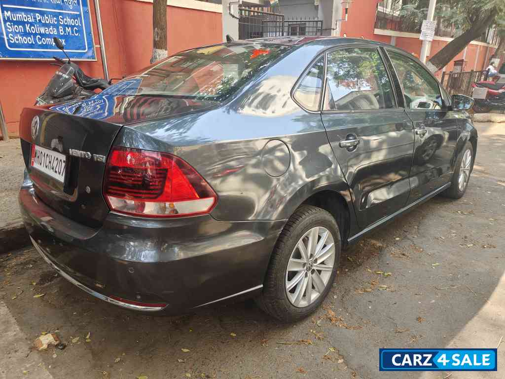Silver Volkswagen Vento Highline 1.2 AT