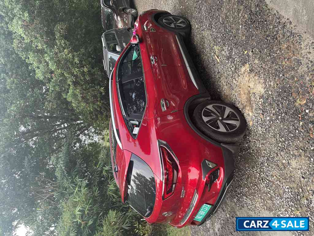 Glaze Red MG ZS EV Exclusive