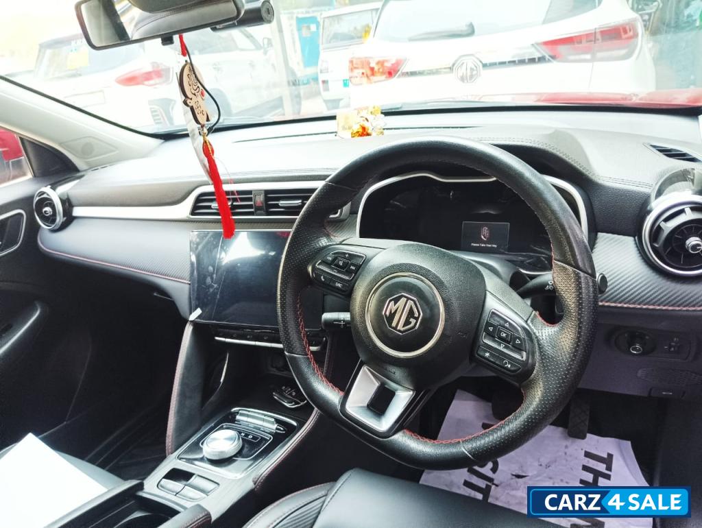 Glaze Red MG ZS EV Exclusive