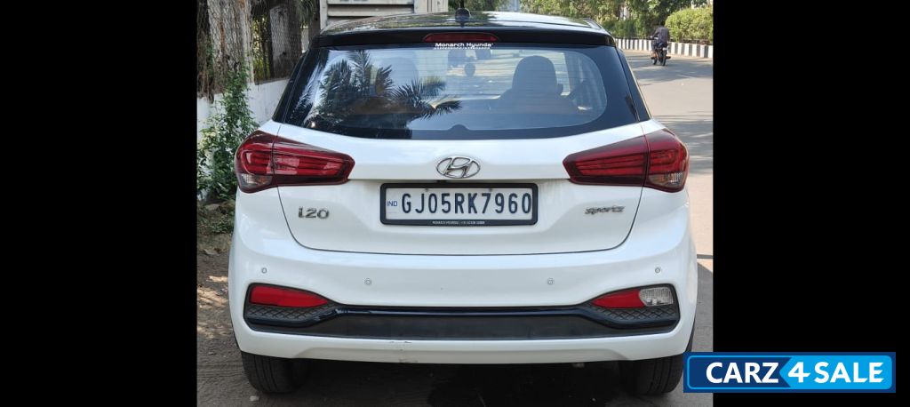 Polar White 2 Hyundai Elite i20 Sportz + vtvt