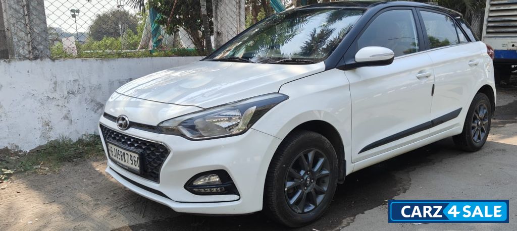 Polar White 2 Hyundai Elite i20 Sportz + vtvt