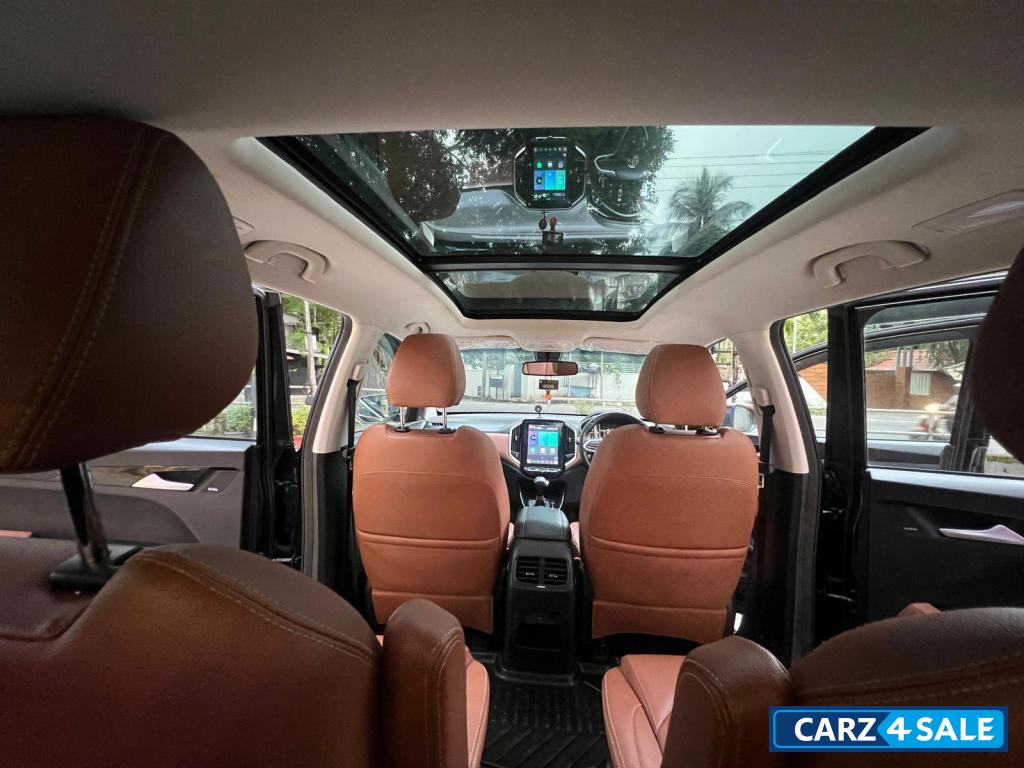 MG Hector Plus Sharp CVT PETROL AUTOMATIC