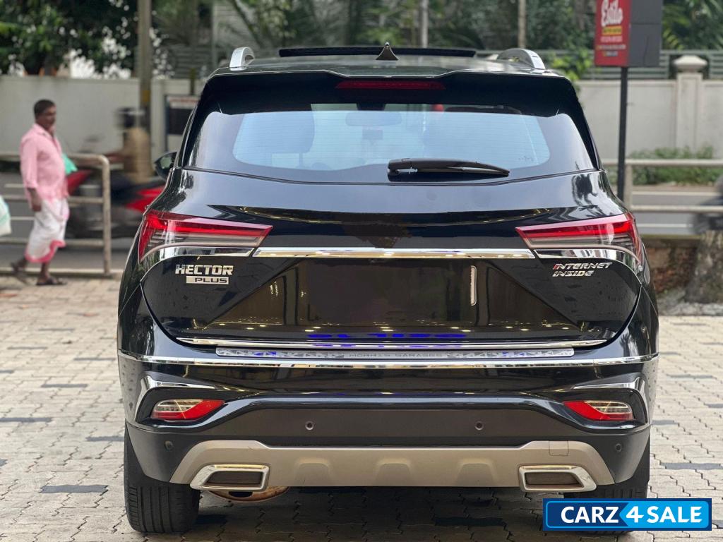 MG Hector Plus Sharp CVT PETROL AUTOMATIC