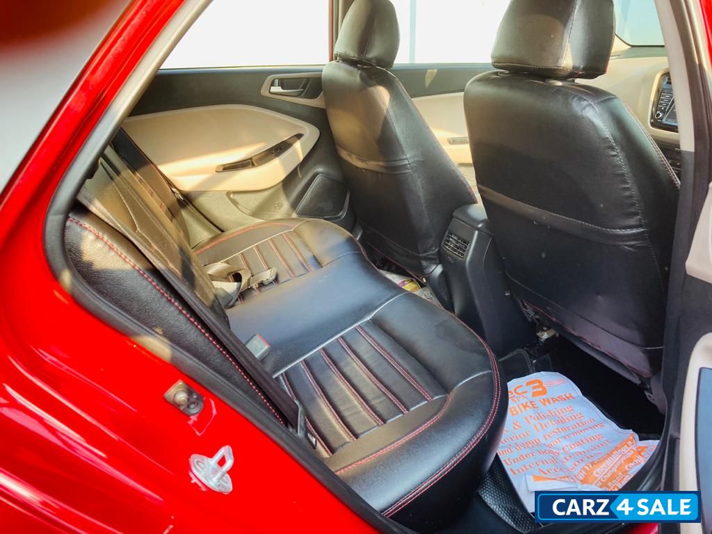 Hyundai i20 Asta(O)top varient