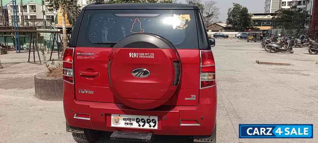 Red And Black Mahindra TUV300 T8 automatic disel Red And Black Mahindra TUV300 T8 automatic disel