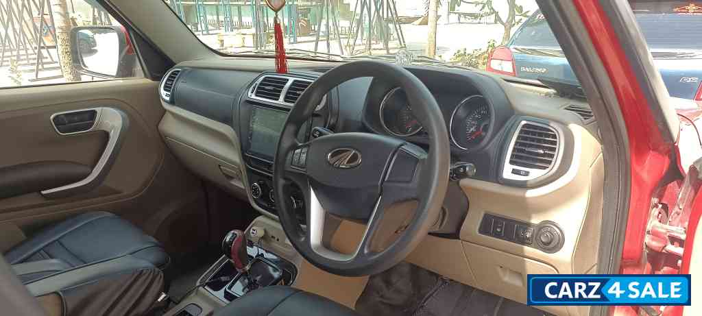 Red And Black Mahindra TUV300 T8 automatic disel Red And Black Mahindra TUV300 T8 automatic disel