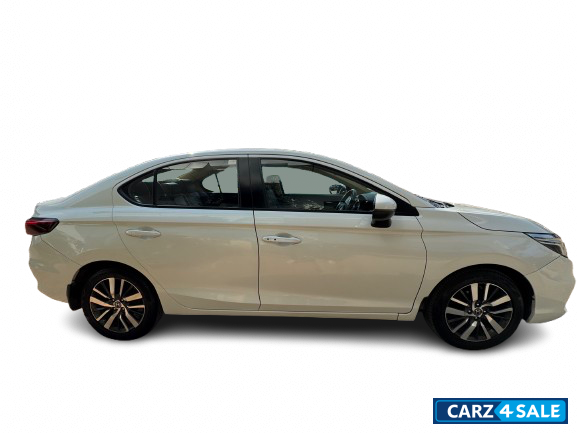 Pearl White Honda City VX MT 5th Generation