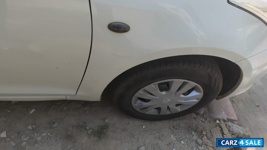 Maruti Suzuki Dzire Tour s cng o