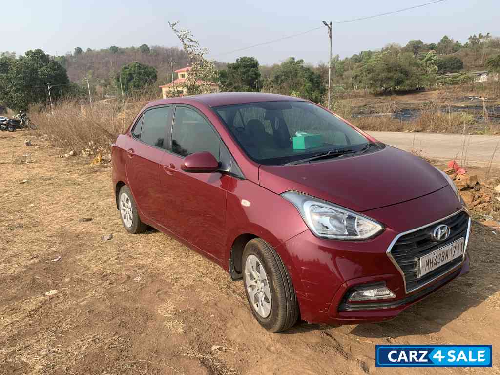 Hyundai Xcent Petrol + CNG