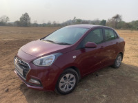 Hyundai Xcent Petrol + CNG