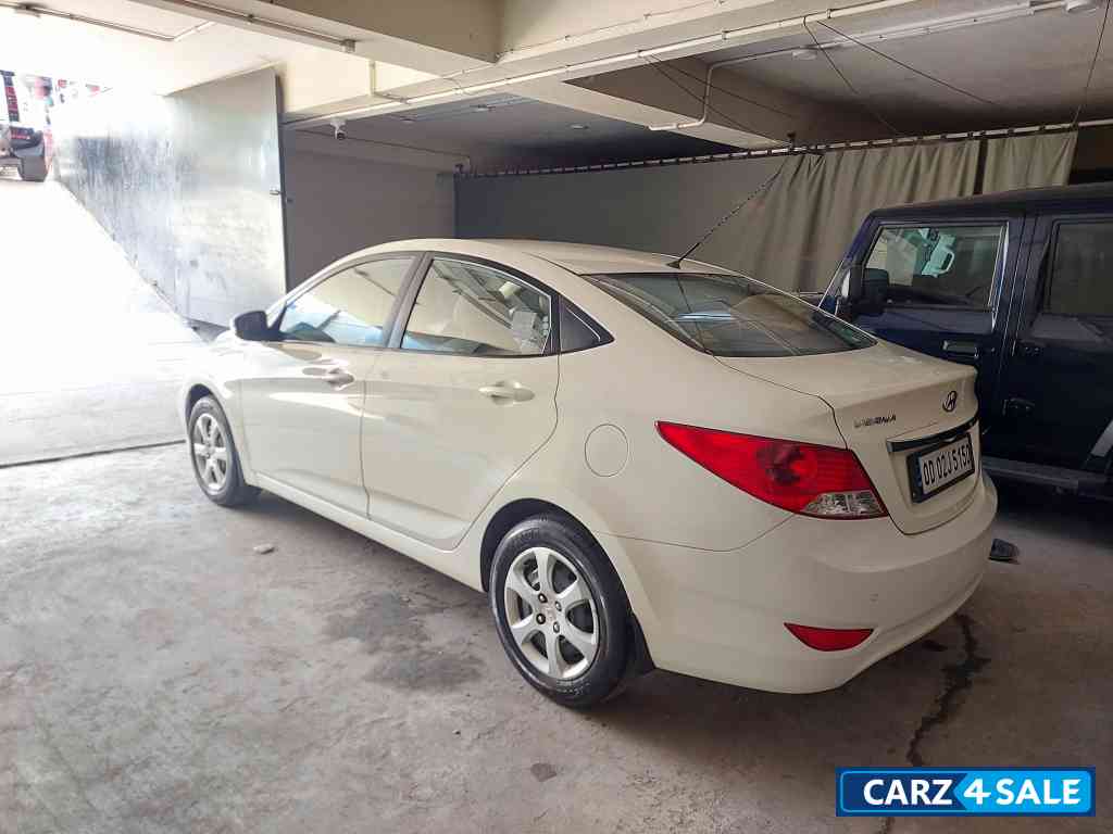 Hyundai Verna Fluidic Vtvt