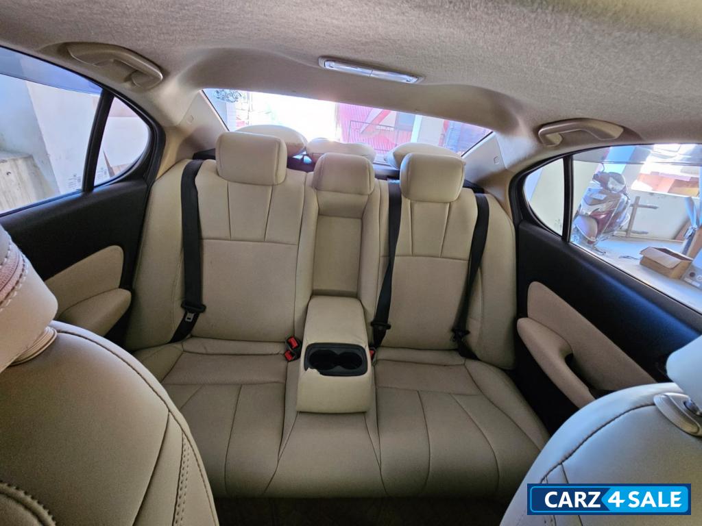 Mordern Steel Metall Honda City VX CVT 2021 Mordern Steel Metall Honda City VX CVT 2021